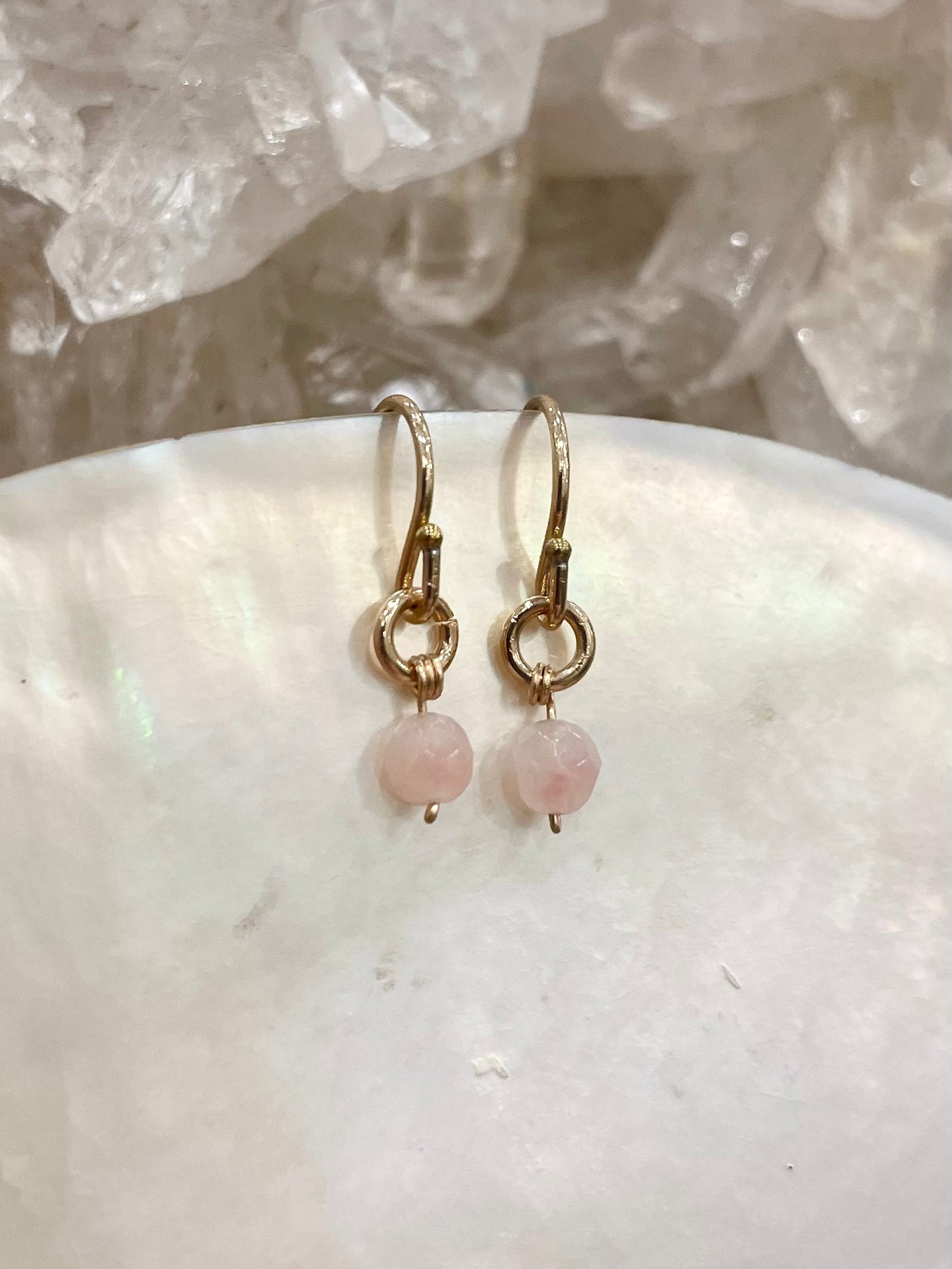 Pendientes mini gancho con piedras preciosas