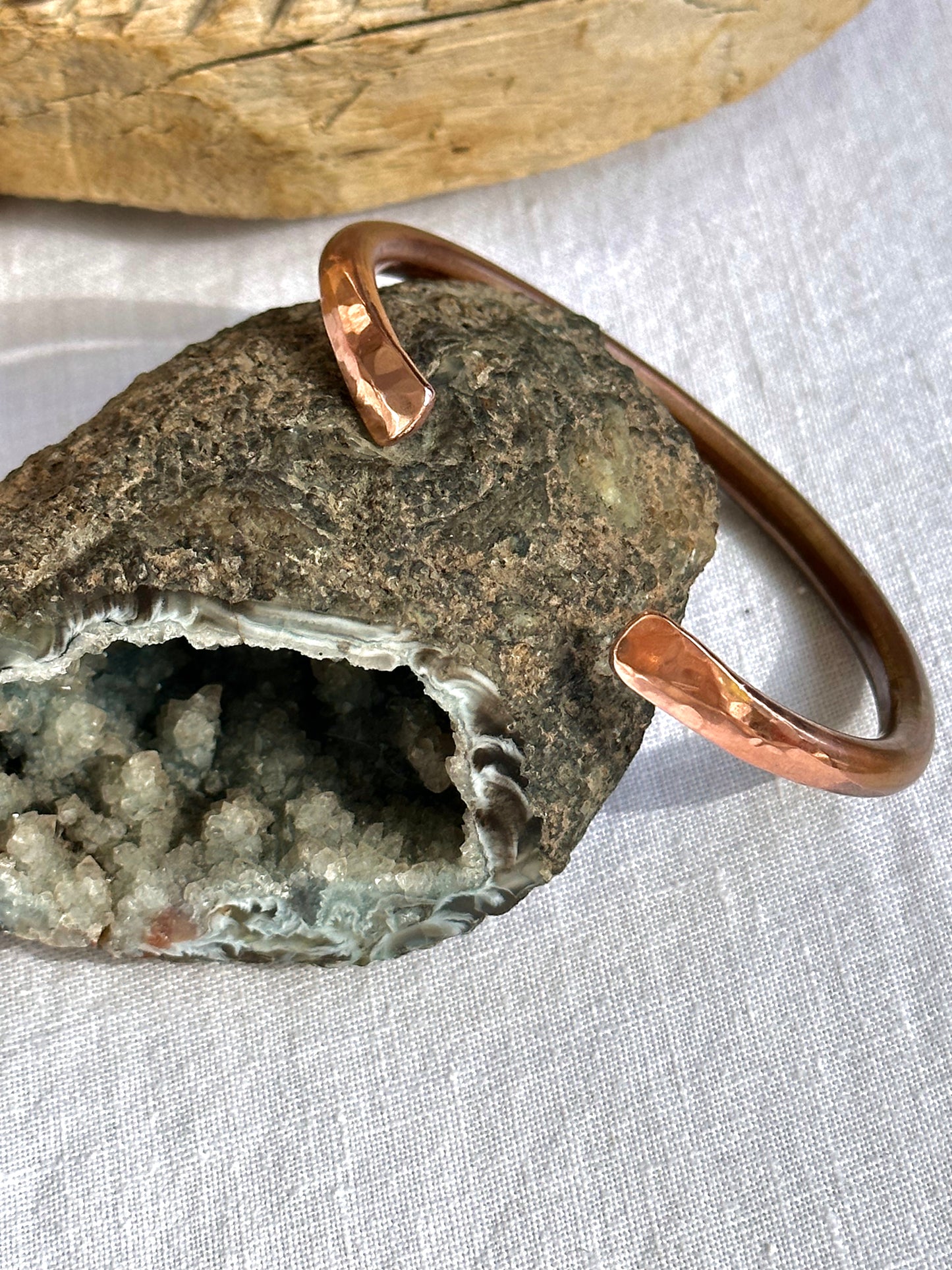 Nakoa copper bangle, pure copper bracelet for health, men's cuff bangle, hammered copper bangle on crystal